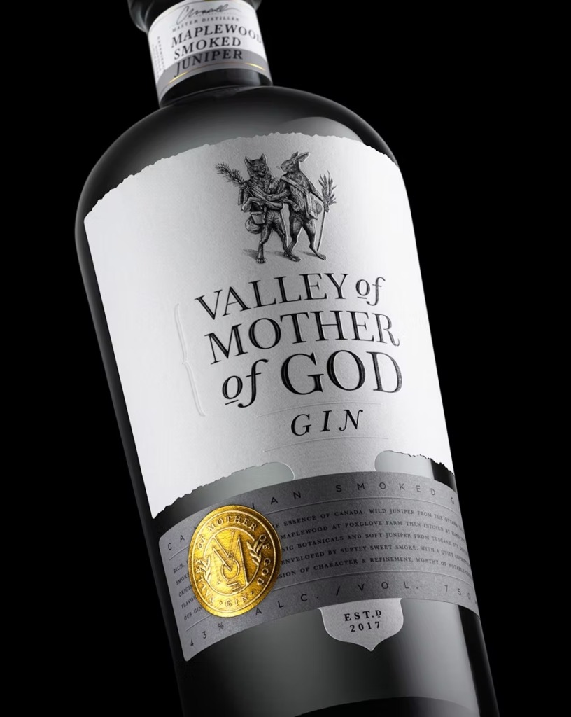 VALLEY of MOTHER of GOD GINのメープルウッドスモークジンのプロダクト画像