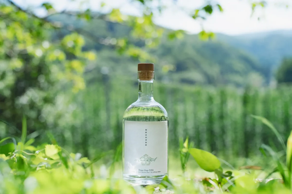 隠岐の魅力が詰まったクラフトジン「GodSpirits」の販売が